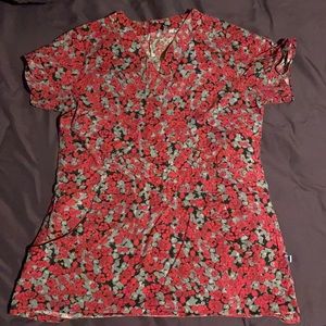 Women’s scrub top